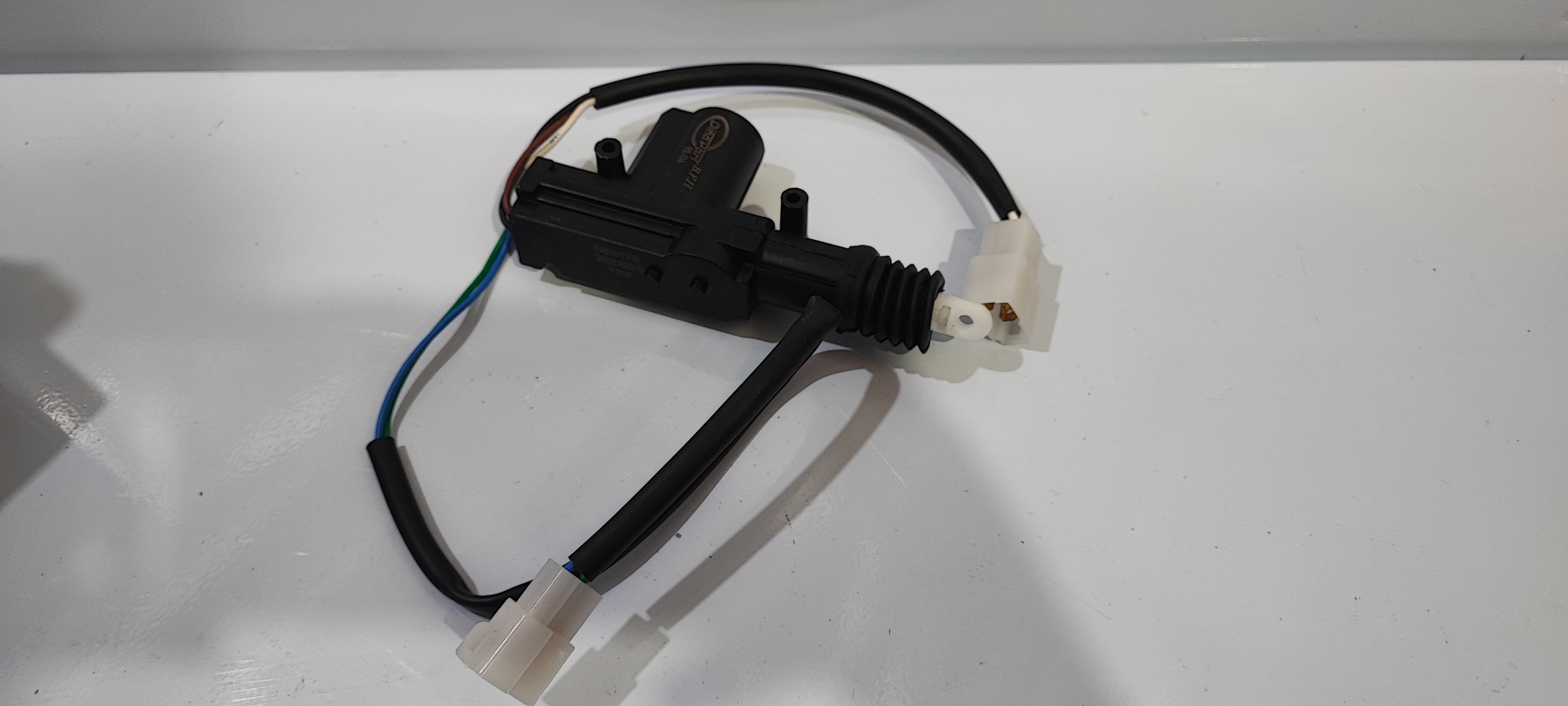 پمپ داخل درب جلو چپ پراید دینا پارت