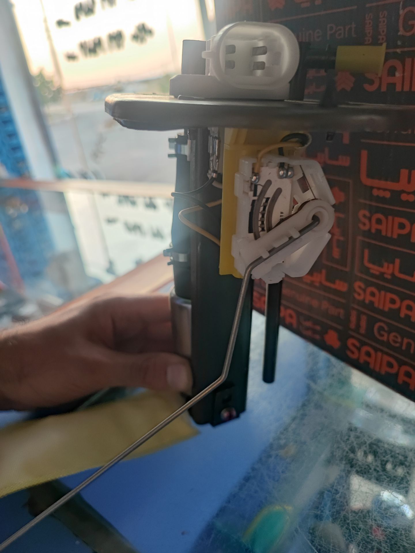پمپ بنزین شرکتی سایپا کد NIB-705885 مناسب برای نیسان وانت یورو 4 | مجموعه کامل پمپ سوخت داخل باک