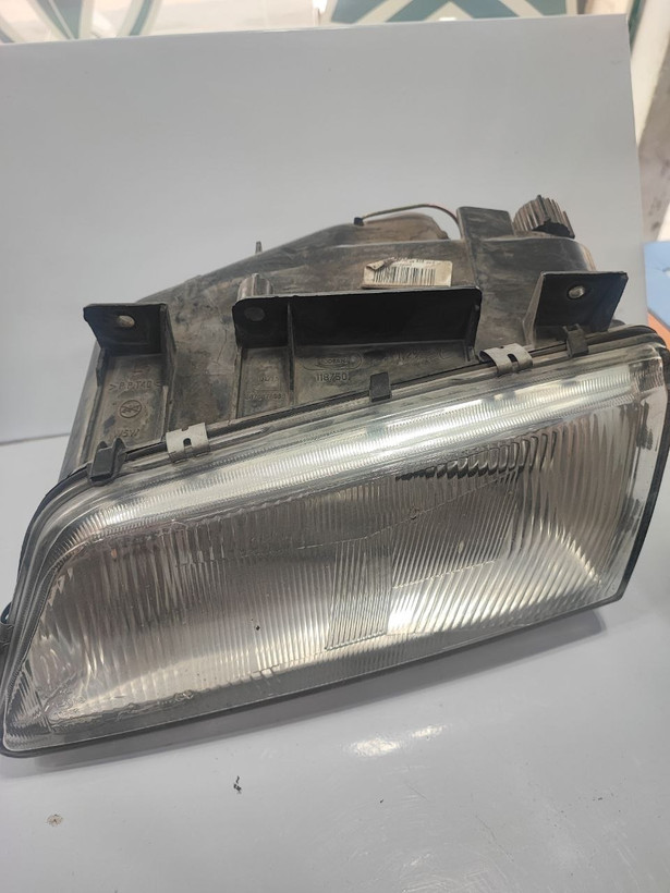 چراغ جلو 405 چپ مدرن(استوک)