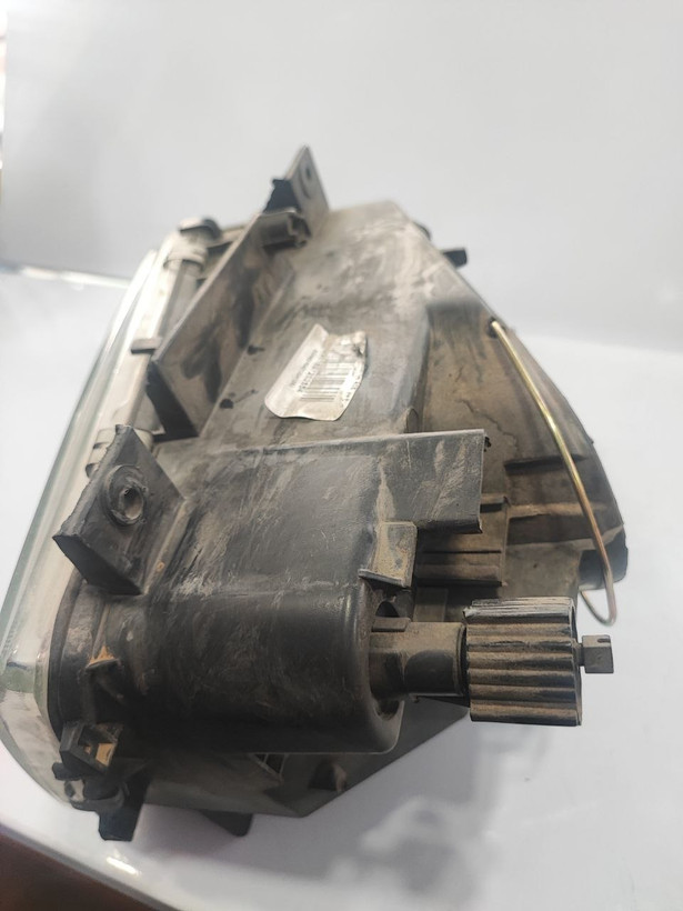 چراغ جلو 405 چپ مدرن(استوک)