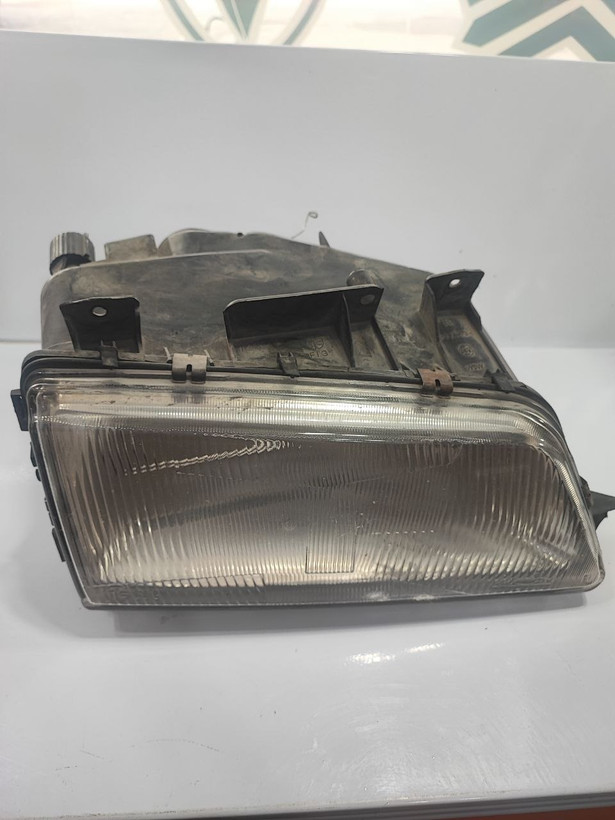چراغ جلو 405 راست مدرن (استوک)
